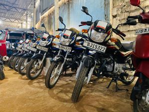 Bajaj CT100 Es Ks 2024