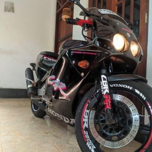 Honda CBR250R 2008 - Image 3