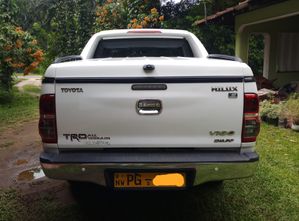 Toyota Hilux 2015