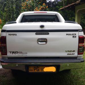 Toyota Hilux 2015 - Image 2