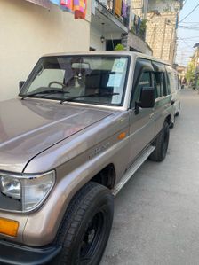 Toyota Land Cruiser Prado LJ 79 BOX 1993