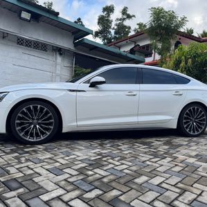 Audi A5 S Line 2018 - Image 2