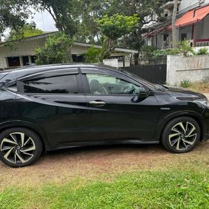 Honda Vezel RS Sensing 2017 - Image 2