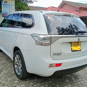 Mitsubishi Outlander 2014 - Image 2
