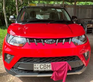 Mahindra KUV 100 2022
