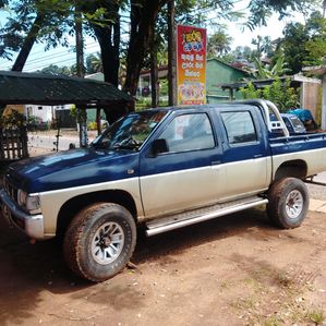 Nissan Dutsun D21 1984 - Image 2