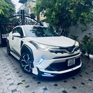 Toyota CHR 2017 - Image 2