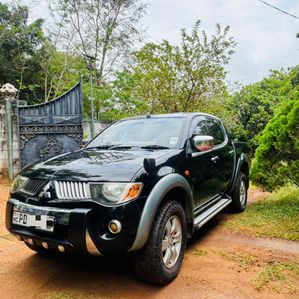 Mitsubishi L200 2008 - Image 2