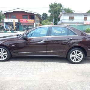 Mercedes Benz E200 W212 2010 - Image 4