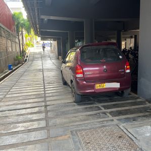 Maruti Suzuki Alto 2012 - Image 4