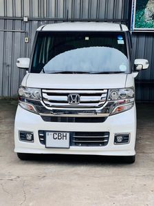 Honda N-Box 2017