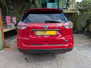 Nissan X-Trail 2015