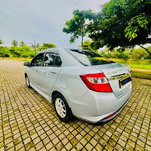 Perodua Bezza 2018 - Image 4