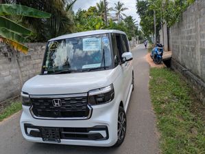 Honda N-Box (Spacia) Custom 2025
