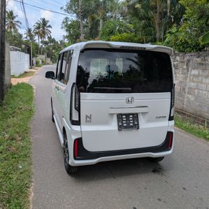 Honda N-Box (Spacia) Custom 2025 - Image 2