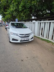 Honda Grace 2015