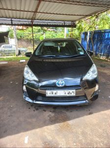 Toyota Aqua 2012