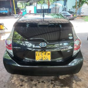 Toyota Aqua 2012 - Image 4