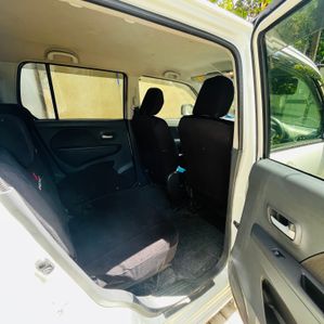Suzuki Wagon R FZ 2015 - Image 4