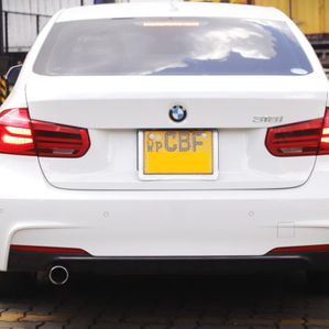 BMW 318i Sports 2018 - Image 3