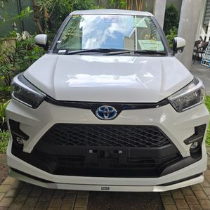 Toyota Raize Z GRADE HYBRID 2024 - Image 2