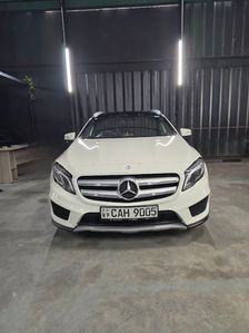 Mercedes Benz GLA 220 4Matic 2015