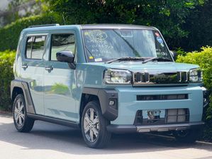 Daihatsu Dark Chrome Venture 2023