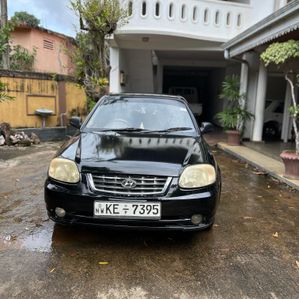 Hyundai Accent 2004 - Image 4