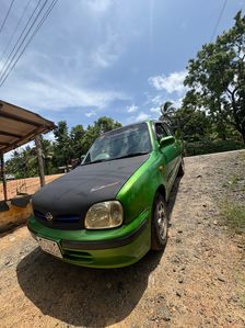 Nissan March 2000