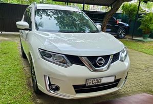 Nissan X-Trail Mode Premier 2016