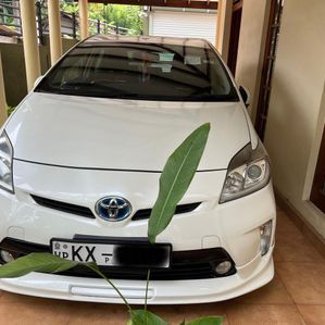 Toyota Prius 2012 - Image 2