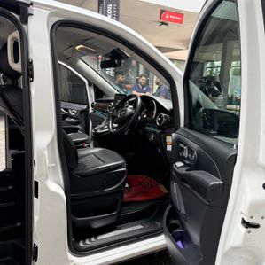 Mercedes-Benz Vito V220d for Rent - Image 3