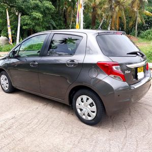 Toyota Vitz Car (2019) - For Rent - Image 4