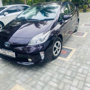 Toyota Prius 2013 - Image 4