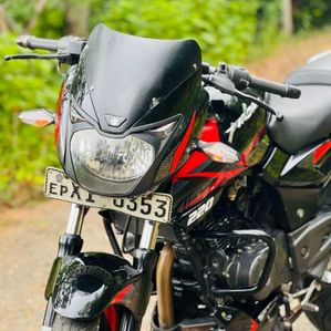 Bajaj Pulsar 220 2012 - Image 4