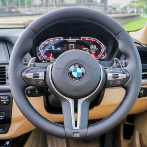 BMW X5 2011 - Image 2