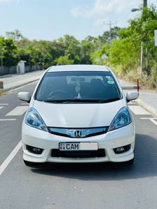 Honda Fit Shuttle 2012