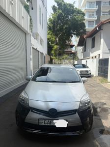 Toyota Prius G 2012