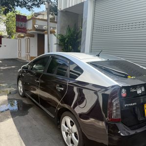 Toyota Prius G 2012 - Image 4