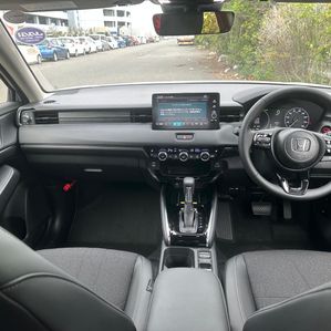 Honda Vezel z grade 2025 - Image 3