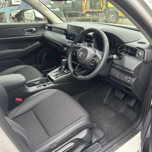 Honda Vezel z grade 2025 - Image 4