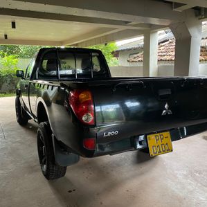Mitsubishi L200 single cab 2009 - Image 3