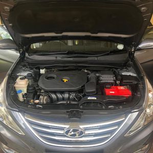 Hyundai Sonata 2013 - Image 2