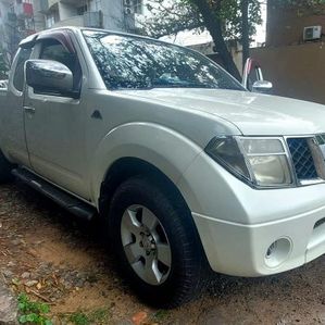 Nissan Navara Frontier 2010 - Image 4