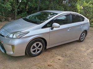 Toyota Prius 3rd Generation 2012