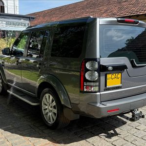 Land Rover Discovery SDV6 2014 - Image 2