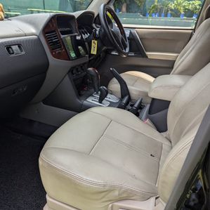 Mitsubishi Montero 2006 - Image 2