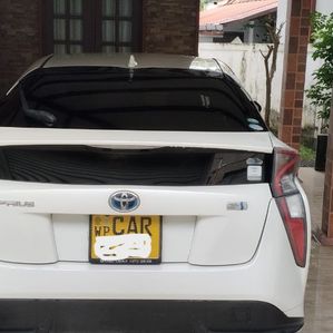 Toyota Prius 4th Generation 2016 - Image 2