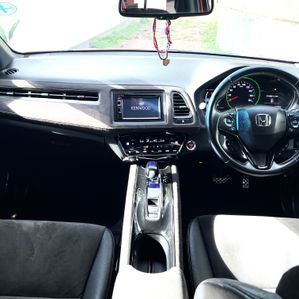 Honda Vezel RS Sensing 2017 - Image 4