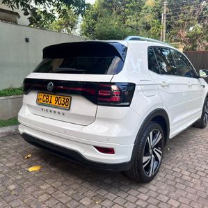 Volkswagen T-Cross R-Line 2019 - Image 3